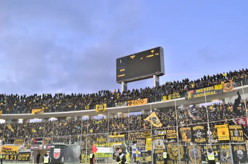 Μόνη πρώτη και ο κιτρινόμαυρος Βόλος Βόλος - ΑΕΚ