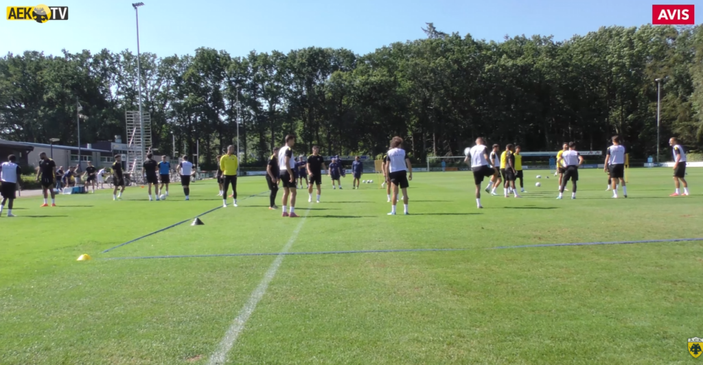 i proponisi tis aek tin triti stin ollandia